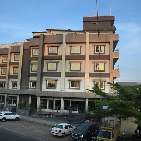 Hotel R Empire Revtree Dawangere Zewnętrze zdjęcie