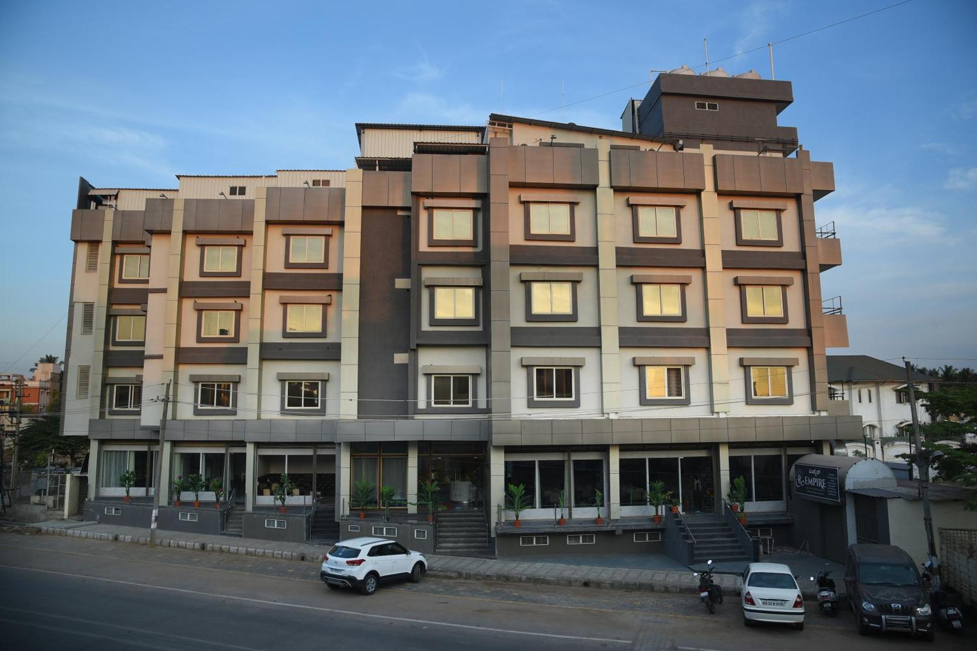 Hotel R Empire Revtree Dawangere Zewnętrze zdjęcie