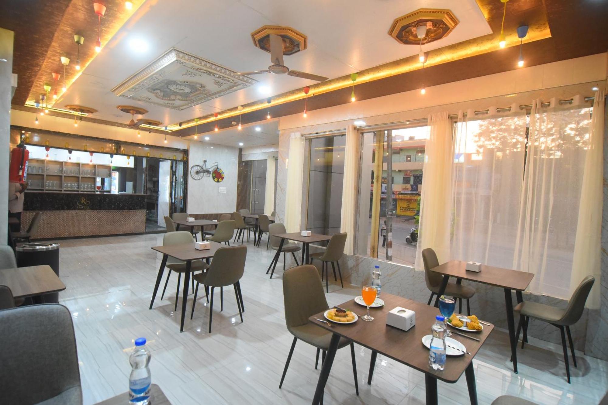 Hotel R Empire Revtree Dawangere Zewnętrze zdjęcie