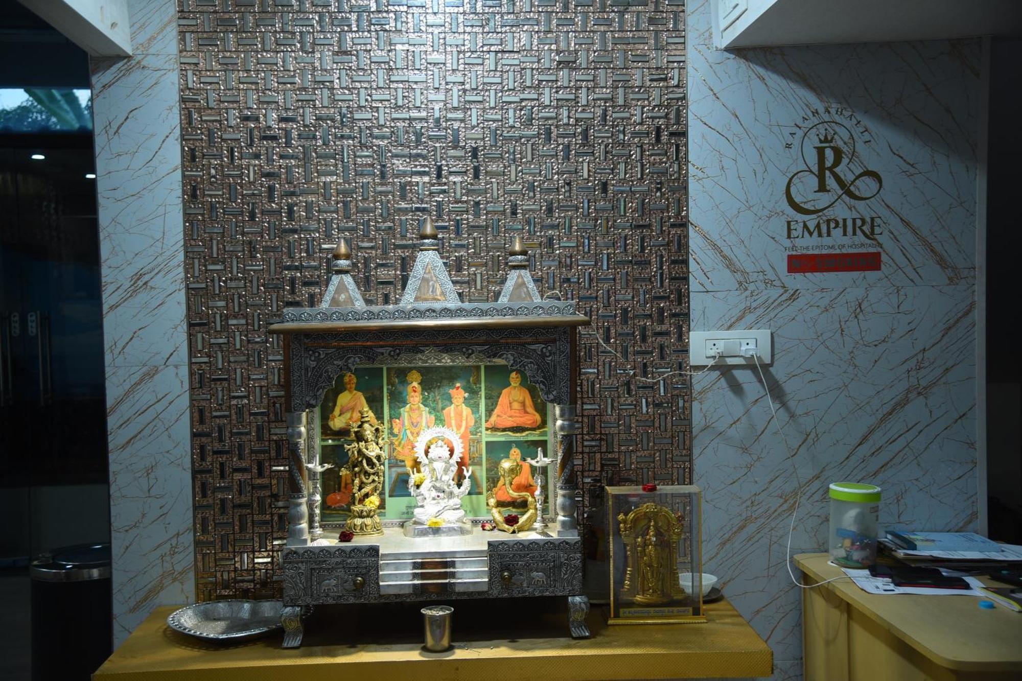 Hotel R Empire Revtree Dawangere Zewnętrze zdjęcie