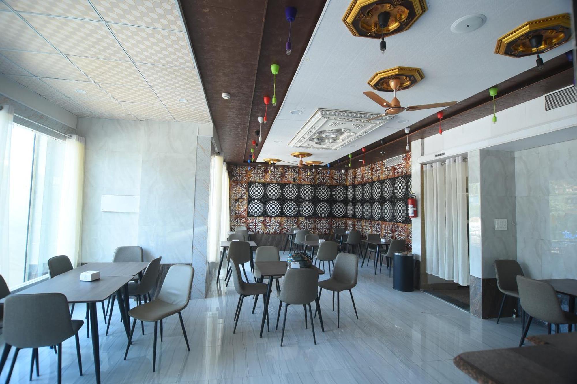 Hotel R Empire Revtree Dawangere Zewnętrze zdjęcie