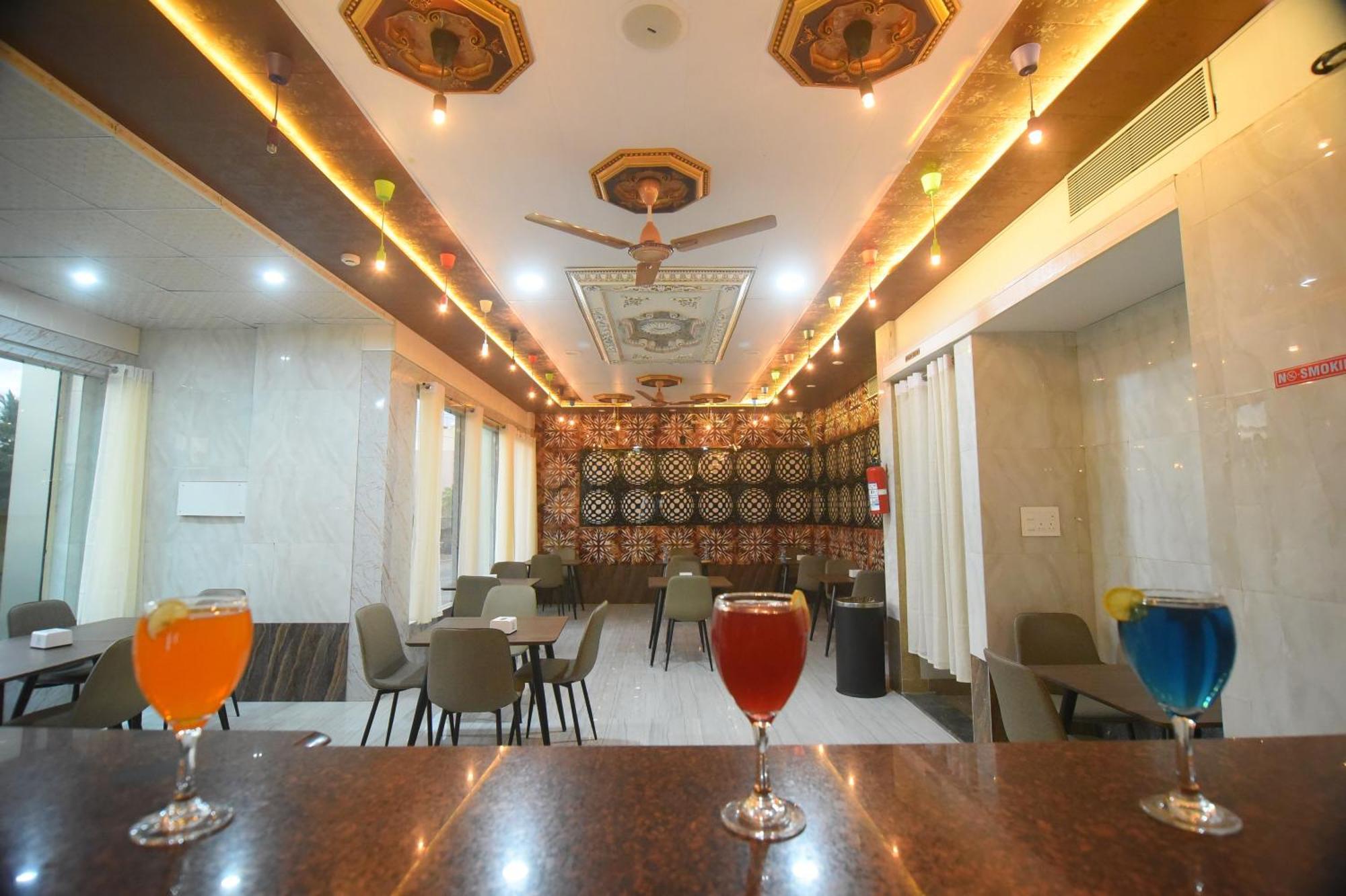 Hotel R Empire Revtree Dawangere Zewnętrze zdjęcie